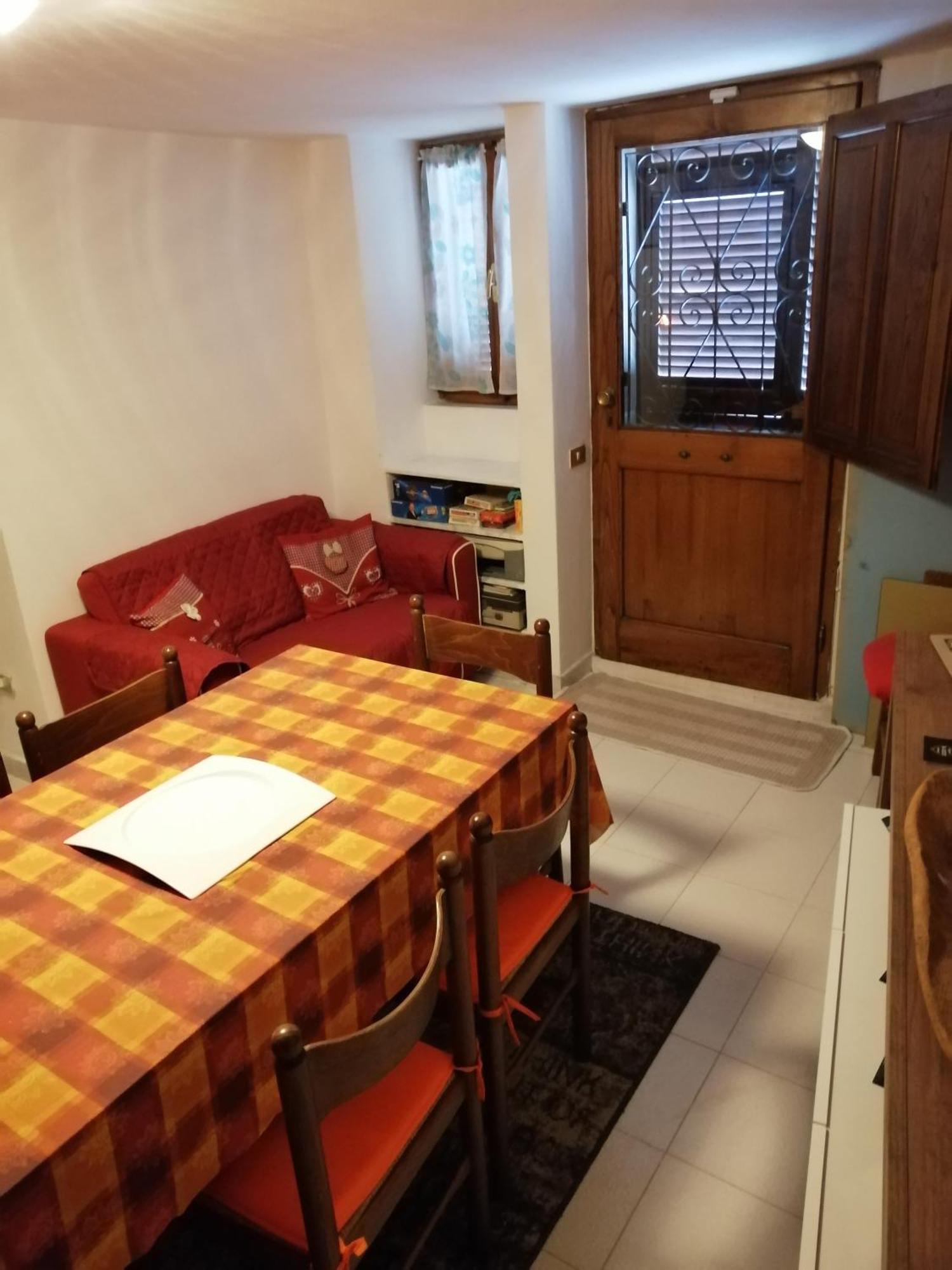 Luni Casa Dolce Casa Posto Accogliente Tranquillo Apartment Nicola Bagian luar foto